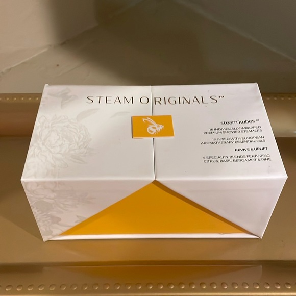 Steam Originals Steam Kubes Revive & Uplift 16 Shower Steamers - Picture 4 of 12